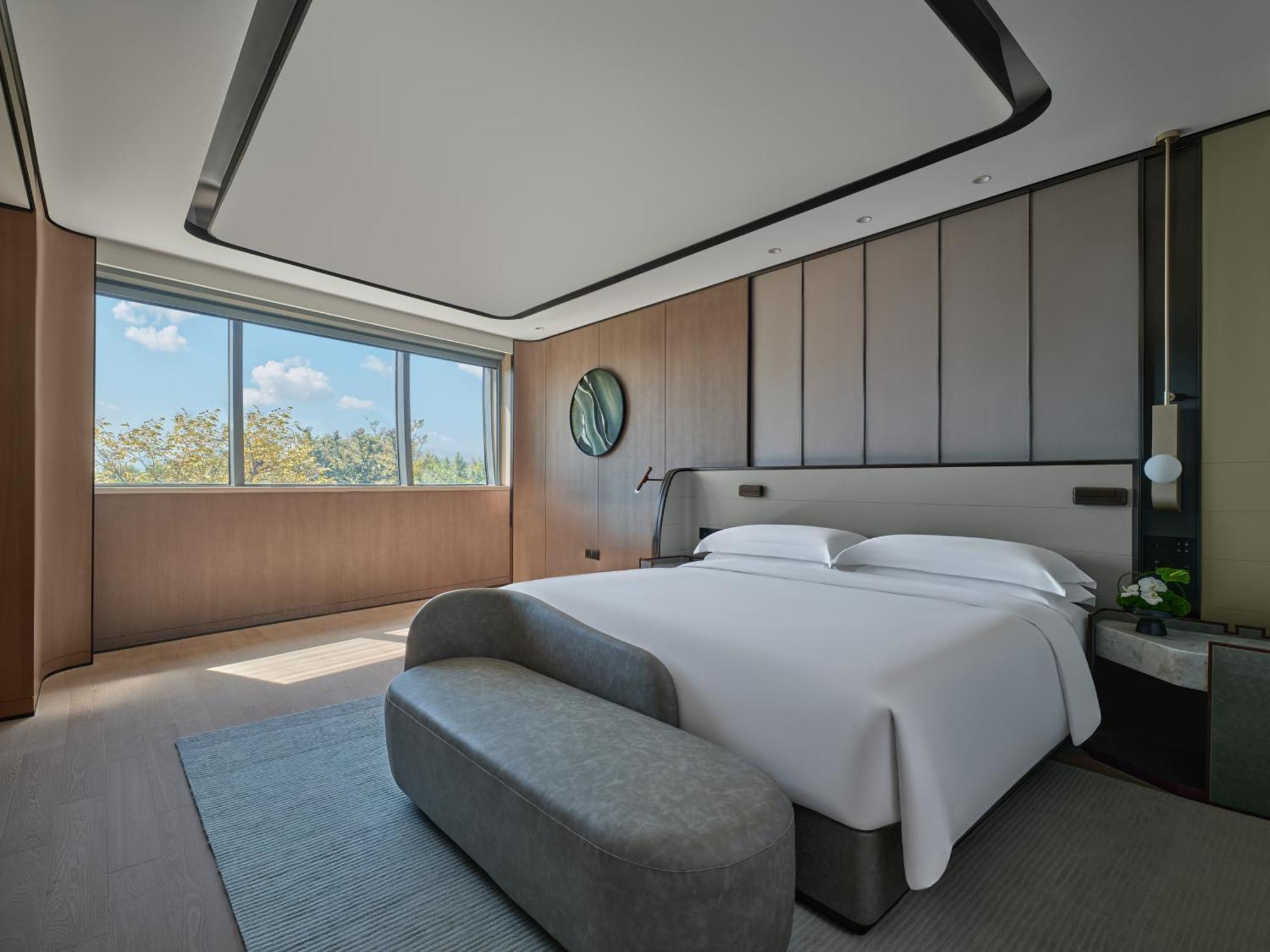Intercontinental Shanghai Harbour City By Ihg Nanhui Exterior photo