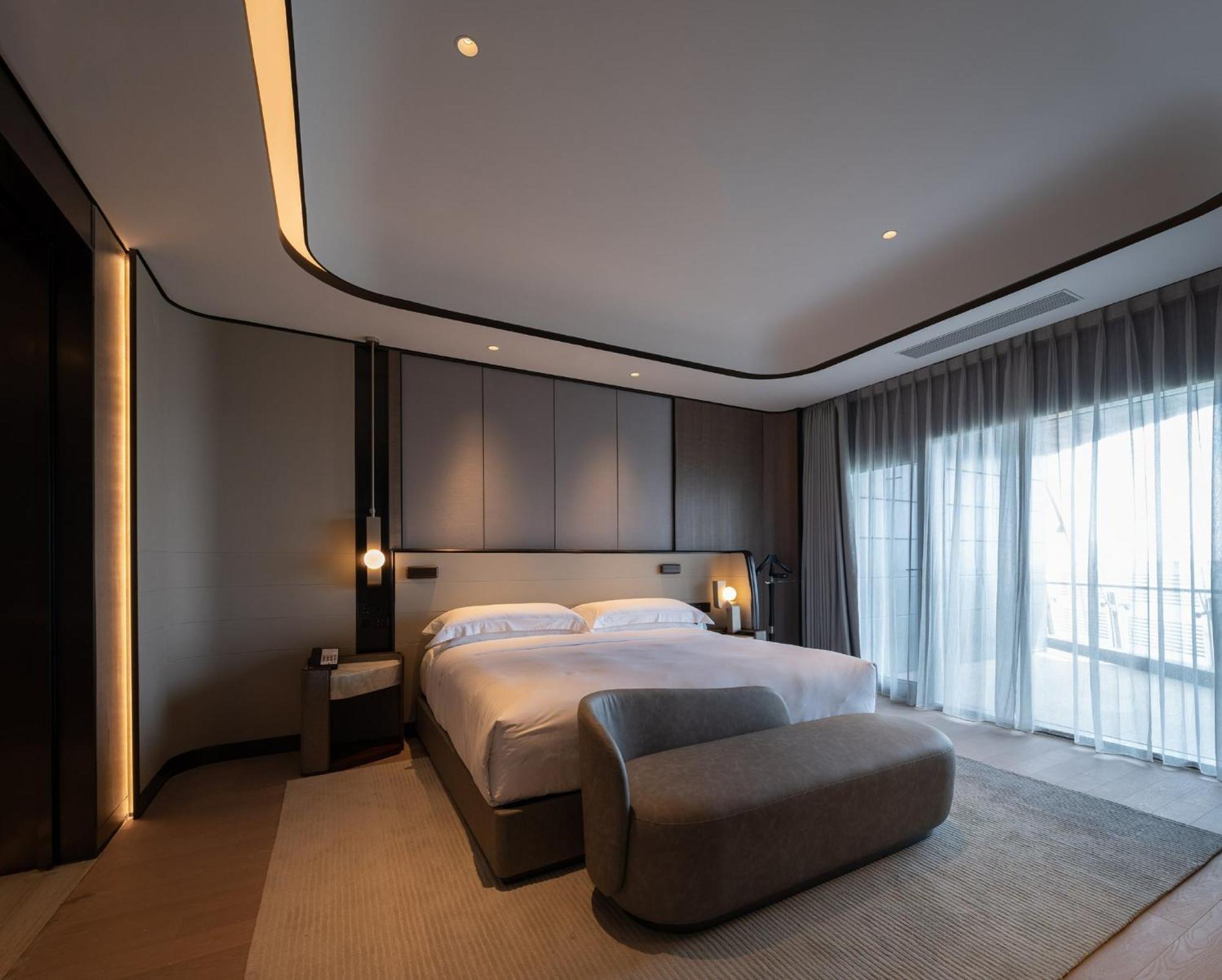 Intercontinental Shanghai Harbour City By Ihg Nanhui Exterior photo