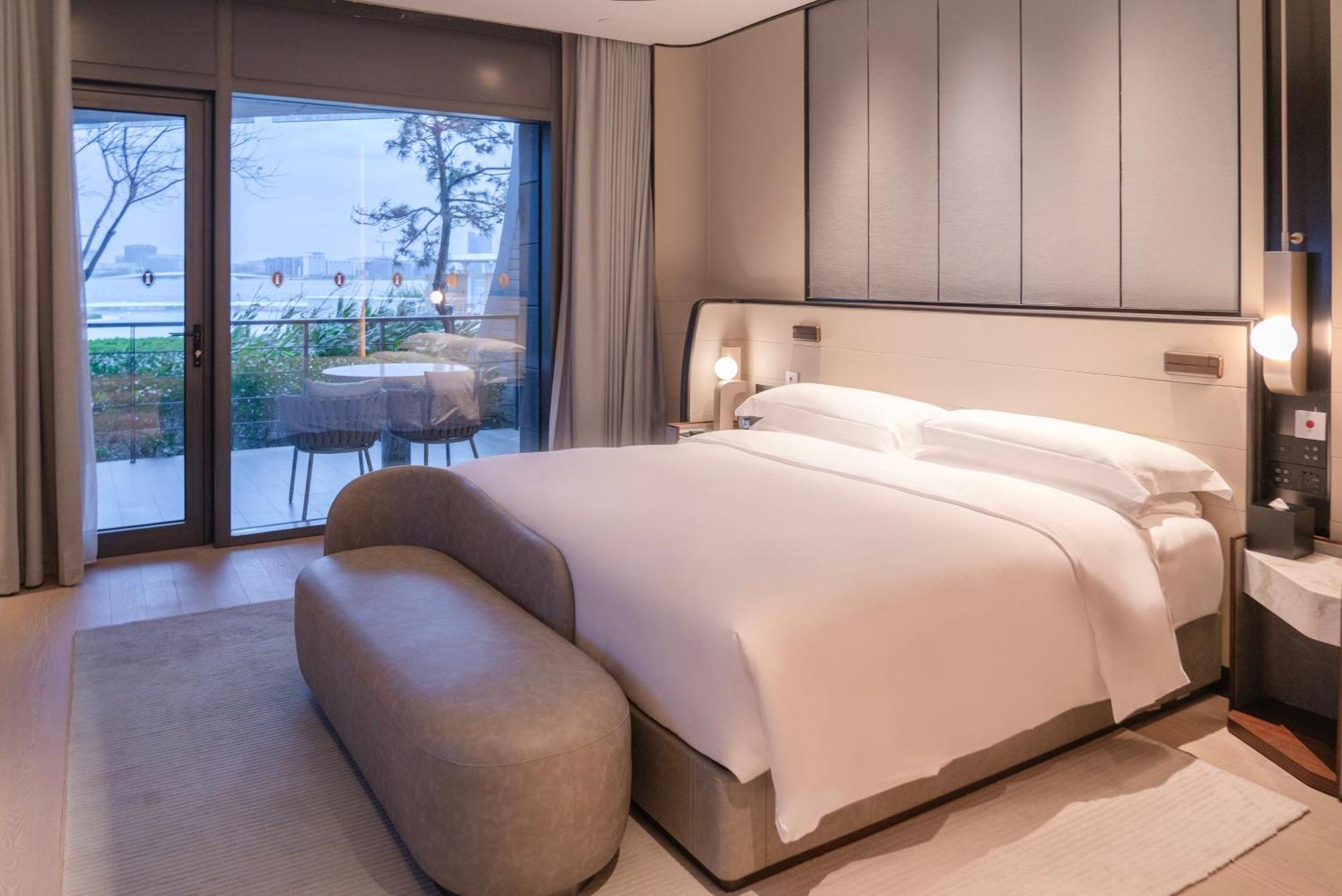 Intercontinental Shanghai Harbour City By Ihg Nanhui Exterior photo